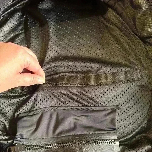 Tour master Motorcycle Jacket. Padded. Pockets. Mesh. Black/silver. Men’s 2XL - Picture 9 of 9